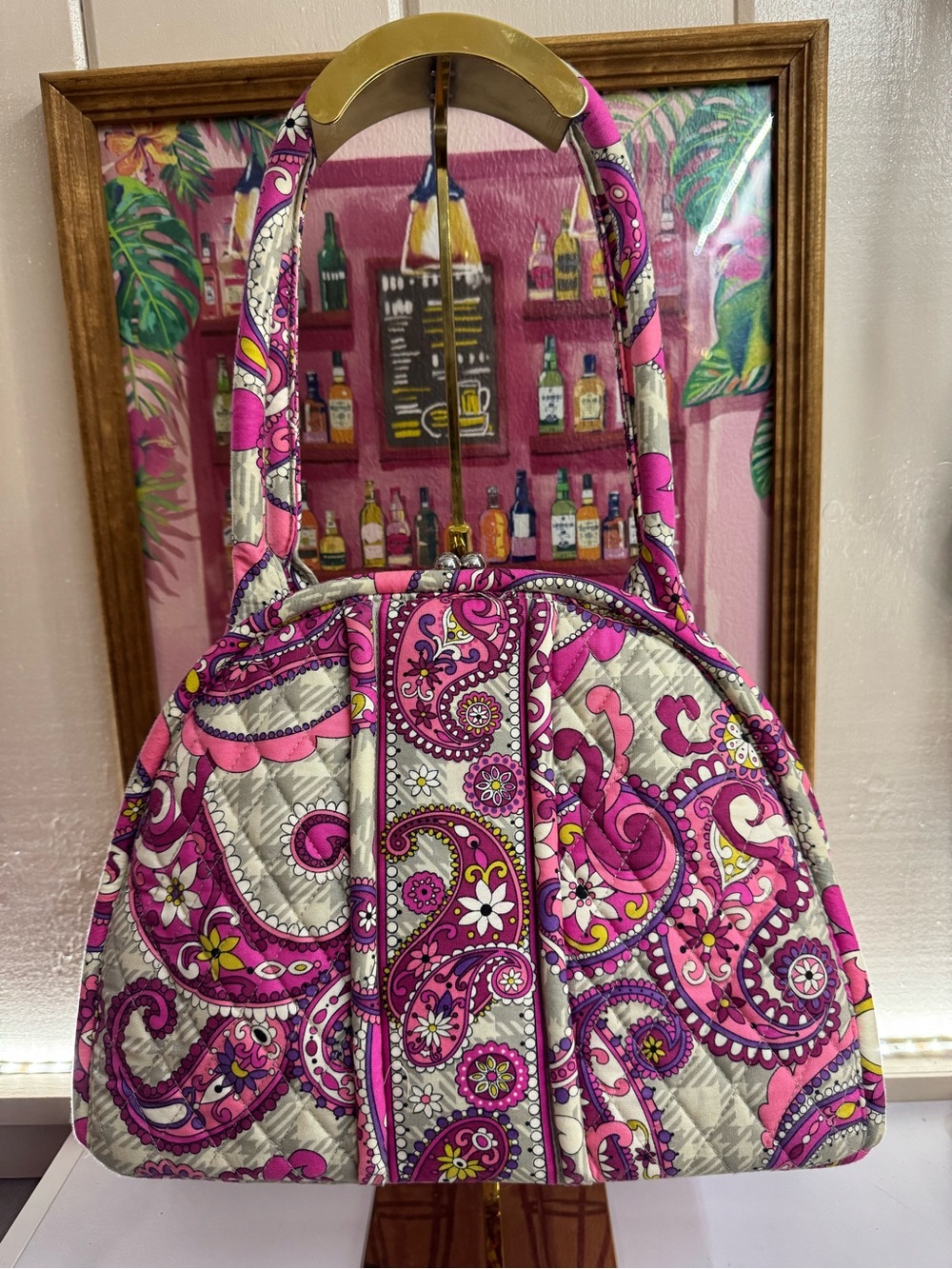 Vera Bradley at her Bedt KISS LOCK Quilted Paisley Dome Shoulder Bag EUC